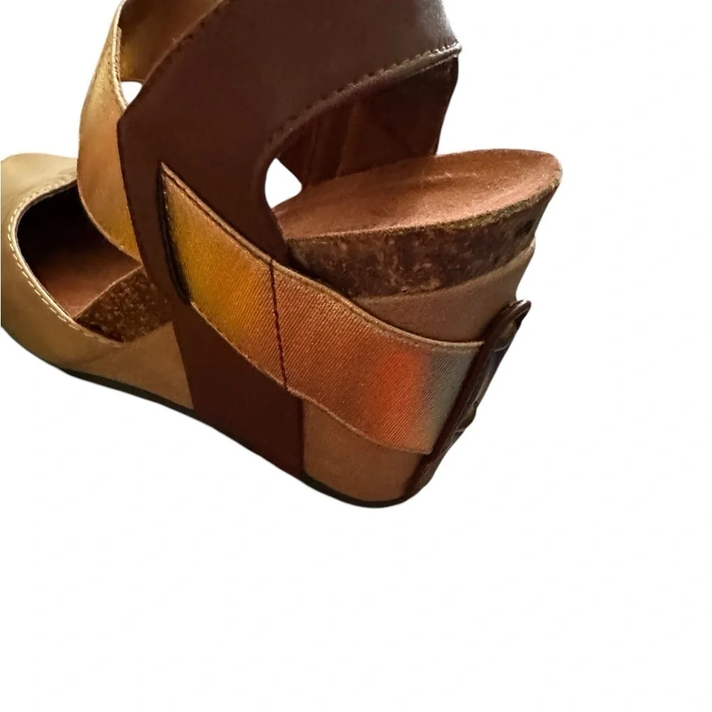 COPY - Pierre Dumas high wedge shoes size 8